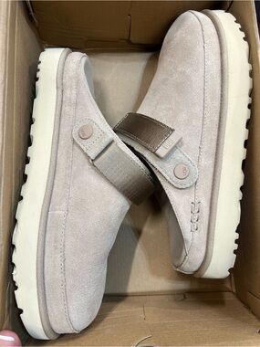 🔥 UGG Goldenstar Clog women size 12 like new
